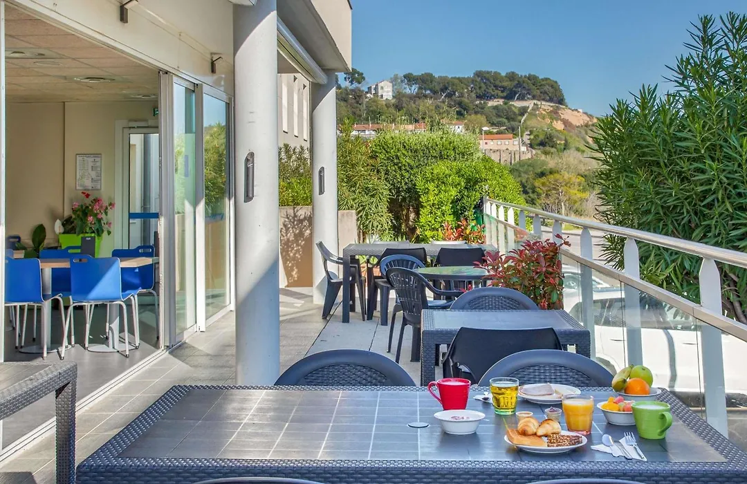 Ibis Budget Marseille L'Estaque-1